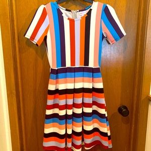Small Amelia by Lularoe
